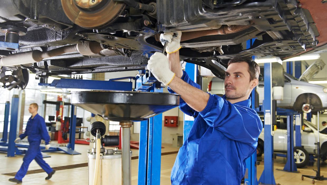 Precautions To Take Before Sending Your Car For Servicing